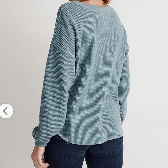 Madewell Cotton Blend Waffle Knit V-Neck Long Sleeve Sweater - Picture 2 of 7